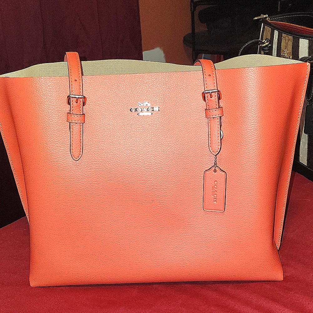 COACH MOLLIE TOTE/  TANGERINE